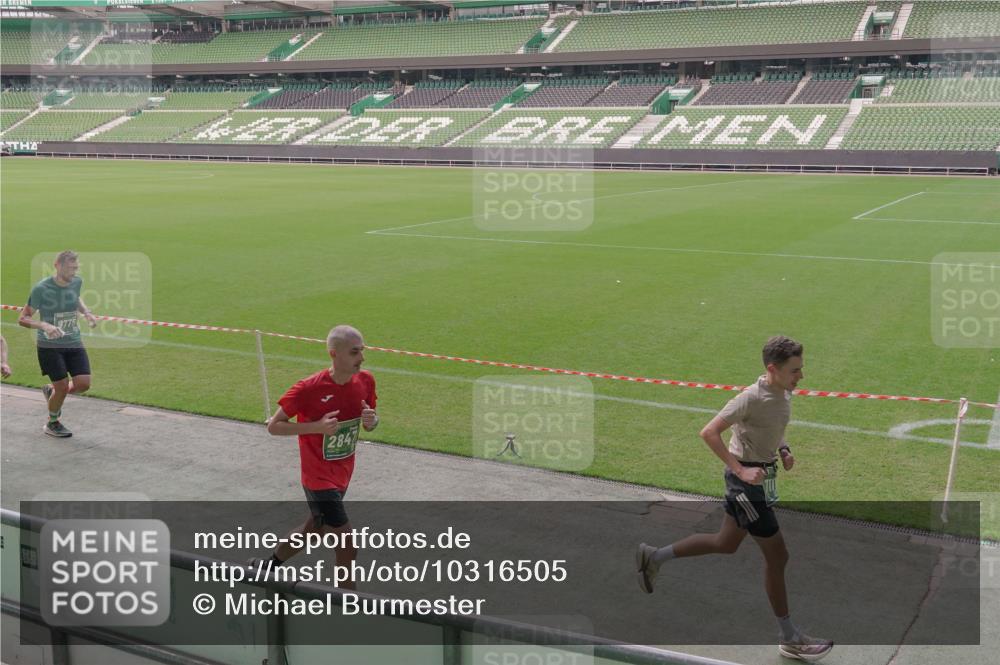 13.09.2026 - 21. swb-Marathon Bremen Michael Burmester http://msf.ph/oto/10316505 13.09.2026 12:51:38 Laufen im Stadion 107, 235, 335, 734, 771, 863, 1043, 1125, 1146, 1162, 1232, 1455, 1492, 1510, 1513, 1613, 1955, 1970, 1998, 2008, 2130, 2295, 2360, 2442, 2444, 2447, 2498, 2759, 2847, 3085, 3336, 3440, 3448, 3484, 3566, 3647, 3703, 3808, 3830, 3899, 3959, 3988, 4023, 4165, 4283, 4368, 4429, 4473, 4475, 4559, 4571, 4573, 4582, 4727, 4781, 4782, 4888, 4895, 5066, 5079, 5152, 5155, 5168, 5314, 5379, 5521, 5532, 5620, 5627, 5636, 5696, 6267, 6274, 6471, 6668, 6901, 8033, 8798 meine-sportfotos.de