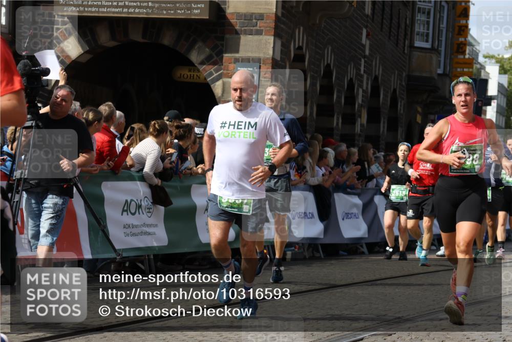 13.09.2026 - 21. swb-Marathon Bremen Strokosch-Dieckow http://msf.ph/oto/10316593 13.09.2026 13:31:01 Ziel 625, 800, 834, 1067, 1533, 1771, 1841, 1926, 1941, 2369, 2452, 2723, 2985, 3425, 4206, 4332, 4342, 4415, 4425, 4748, 4757, 4920, 5506, 5551, 5681, 5802, 5822, 5900, 6134, 6343, 6347, 6523, 6988, 7012, 7253, 7567, 7645, 8966, 9011, 9653, 9692, 9695, 9699, 9825, 13090, 217, 1398, 2244, 2513, 2802, 3396, 3762, 3800, 4647, 5673, 5846, 6419, 6619, 6732, 7359, 7637, 7798, 7812, 7882, 8097, 8382, 8726, 9274, 9337, 9969, 9977 meine-sportfotos.de