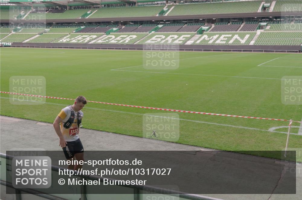13.09.2026 - 21. swb-Marathon Bremen Michael Burmester http://msf.ph/oto/10317027 13.09.2026 12:52:08 Laufen im Stadion 107, 235, 335, 683, 734, 771, 792, 863, 1033, 1043, 1125, 1146, 1162, 1232, 1252, 1297, 1455, 1492, 1510, 1542, 1613, 1646, 1955, 1970, 2007, 2008, 2043, 2203, 2295, 2350, 2442, 2444, 2447, 2480, 2498, 2759, 2767, 2847, 3085, 3149, 3236, 3336, 3440, 3448, 3484, 3566, 3703, 3808, 3830, 3899, 3959, 3988, 4023, 4165, 4283, 4429, 4473, 4475, 4559, 4571, 4573, 4582, 4605, 4727, 4781, 4782, 4895, 5066, 5079, 5152, 5155, 5168, 5379, 5521, 5696, 6274, 8033, 8798 meine-sportfotos.de