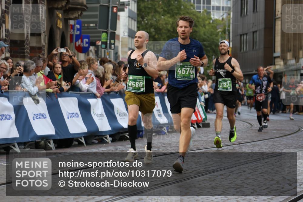 13.09.2026 - 21. swb-Marathon Bremen Strokosch-Dieckow http://msf.ph/oto/10317079 13.09.2026 13:06:45 Ziel 474, 1770, 1901, 1921, 2832, 7590, 8621, 9934, 13148, 521, 749, 3127, 4574, 6784, 8580, 8888, 9708 meine-sportfotos.de
