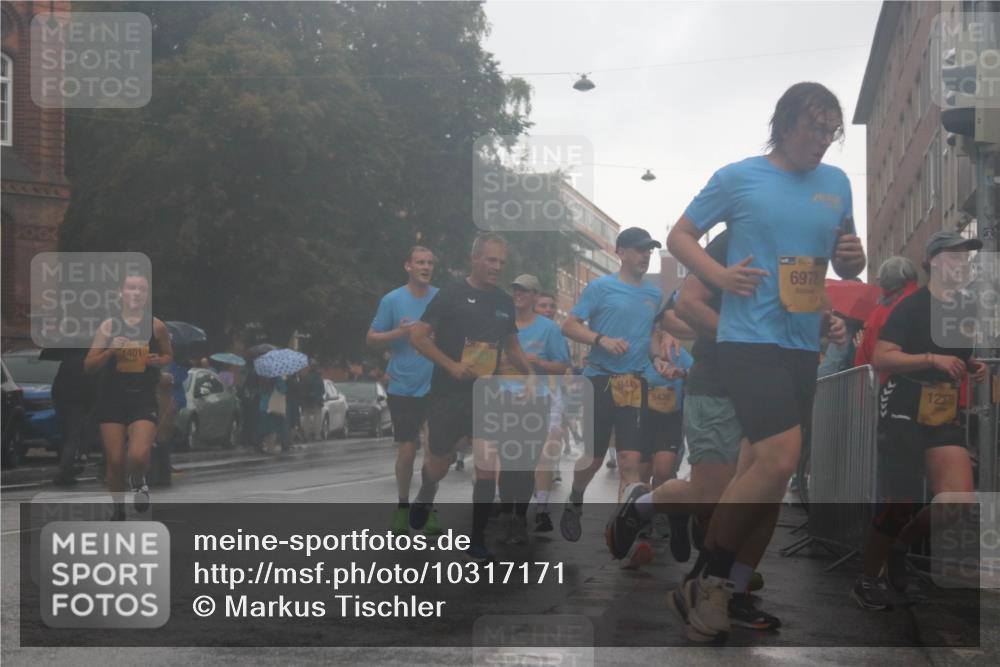 13.09.2026 - Kiel Lauf Markus Tischler http://msf.ph/oto/10317171 13.09.2026 10:47:44 Fleethörn 401, 5438, 6972, 12378 meine-sportfotos.de