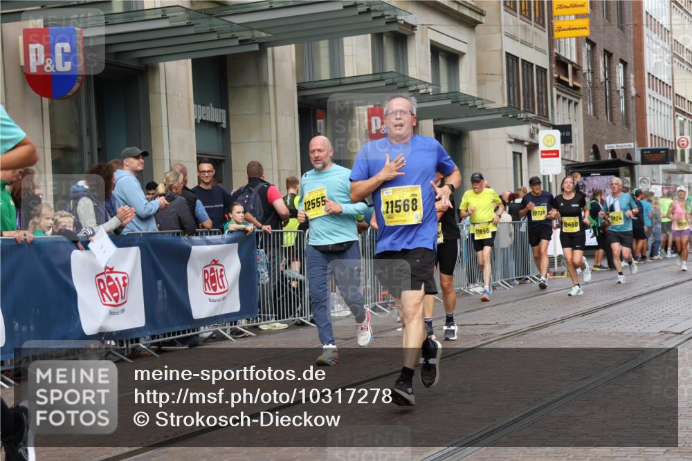 13.09.2026 - 21. swb-Marathon Bremen Strokosch-Dieckow http://msf.ph/oto/10317278 13.09.2026 10:57:36 Ziel 10078, 10460, 10543, 10559, 10565, 10604, 10707, 10728, 10826, 10903, 11136, 11153, 11332, 11532, 11568, 11824, 11856, 11863, 12228, 12231, 12264, 12427, 12551, 12555, 10177, 10226, 10300, 10394, 10517, 10518, 10687, 11106, 11245, 11365, 11480, 11498, 11609, 11734, 11965, 11966, 12037, 12111, 12222, 12263, 12372, 12400, 12411 meine-sportfotos.de