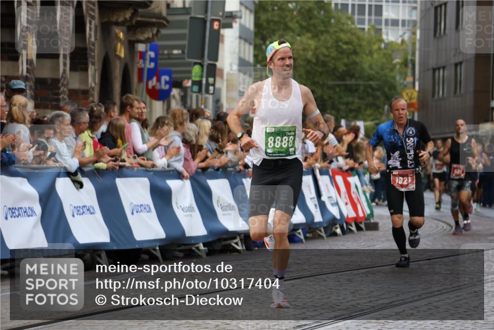 13.09.2026 - 21. swb-Marathon Bremen Strokosch-Dieckow http://msf.ph/oto/10317404 13.09.2026 13:06:50 Ziel 508, 1770, 1921, 2832, 3910, 4777, 7590, 8621, 13148, 749, 3794, 3973, 8888, 9708 meine-sportfotos.de
