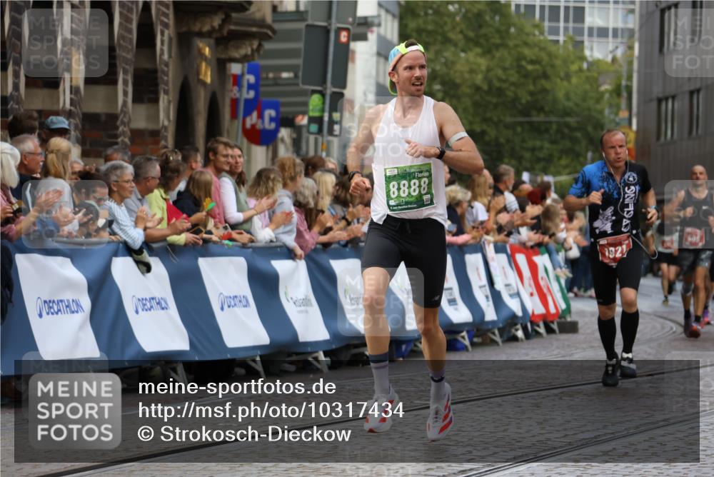 13.09.2026 - 21. swb-Marathon Bremen Strokosch-Dieckow http://msf.ph/oto/10317434 13.09.2026 13:06:50 Ziel 508, 1770, 1921, 2832, 3910, 4777, 7590, 8621, 13148, 749, 3794, 3973, 8888, 9708 meine-sportfotos.de
