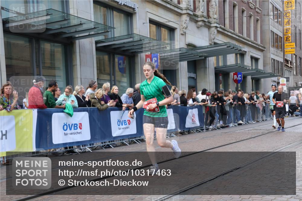 13.09.2026 - 21. swb-Marathon Bremen Strokosch-Dieckow http://msf.ph/oto/10317463 13.09.2026 13:16:45 Ziel 385, 1970, 2052, 2319, 3246, 3706, 3961, 4137, 4156, 4805, 6049, 6624, 6704, 6759, 6819, 6953, 7284, 7297, 7387, 8111, 8418, 8858, 472, 675, 696, 734, 816, 827, 985, 1076, 1162, 2473, 2474, 2604, 2809, 3716, 4135, 4137, 4485, 5255, 5772, 6367, 6531, 6535, 7053, 7387, 7603, 7801, 7875, 8171, 8288 meine-sportfotos.de