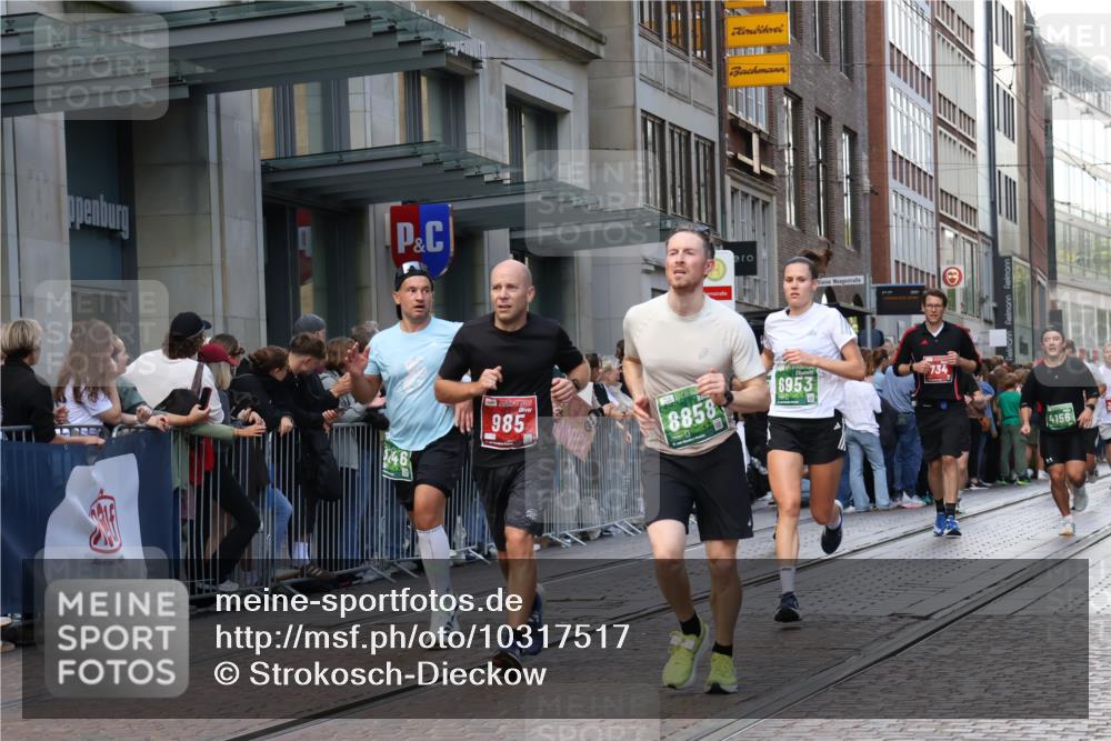 13.09.2026 - 21. swb-Marathon Bremen Strokosch-Dieckow http://msf.ph/oto/10317517 13.09.2026 13:16:46 Ziel 385, 1970, 2052, 2319, 3246, 3706, 3961, 4156, 4805, 6049, 6624, 6704, 6759, 6819, 6953, 7284, 7297, 8111, 8418, 8858, 472, 675, 696, 734, 816, 827, 985, 1076, 1162, 2473, 2474, 2604, 2809, 3716, 3961, 4135, 4137, 4485, 5255, 5772, 6367, 6531, 6535, 7053, 7387, 7603, 7875, 8171, 8288 meine-sportfotos.de