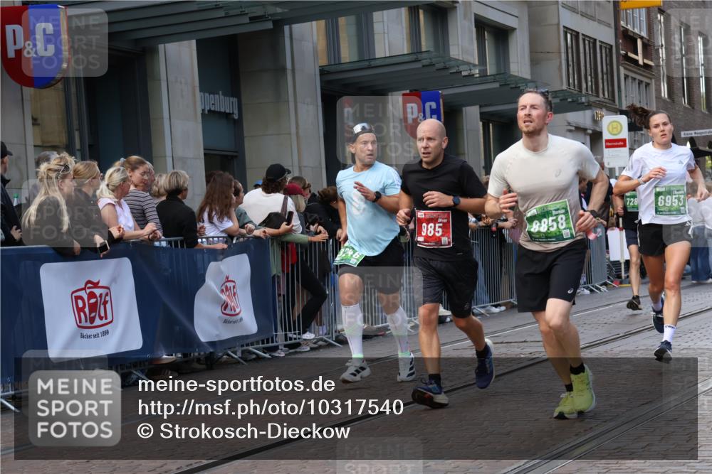 13.09.2026 - 21. swb-Marathon Bremen Strokosch-Dieckow http://msf.ph/oto/10317540 13.09.2026 13:16:46 Ziel 385, 1970, 2052, 2319, 3246, 3706, 3961, 4156, 4805, 6049, 6624, 6704, 6759, 6819, 6953, 7284, 7297, 8111, 8418, 8858, 472, 675, 696, 734, 816, 827, 985, 1076, 1162, 2473, 2474, 2604, 2809, 3716, 3961, 4135, 4137, 4485, 5255, 5772, 6367, 6531, 6535, 7053, 7387, 7603, 7875, 8171, 8288 meine-sportfotos.de