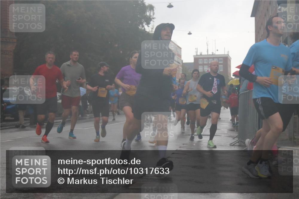 13.09.2026 - Kiel Lauf Markus Tischler http://msf.ph/oto/10317633 13.09.2026 10:48:22 Fleethörn 8865, 100 meine-sportfotos.de