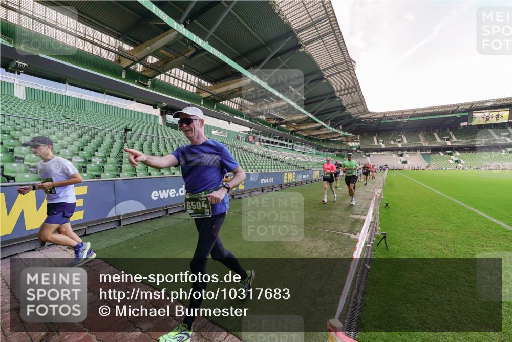13.09.2026 - 21. swb-Marathon Bremen Michael Burmester http://msf.ph/oto/10317683 13.09.2026 13:15:17 Laufen im Stadion 143, 263, 266, 300, 414, 460, 598, 612, 653, 768, 956, 1008, 1047, 1392, 1408, 1573, 1818, 1819, 1874, 2013, 2024, 2218, 2233, 2235, 2314, 2359, 2385, 2386, 2412, 2466, 2468, 2484, 2494, 2521, 2564, 2667, 2678, 2690, 2691, 2737, 2760, 2783, 2829, 2838, 2859, 2861, 2865, 2874, 2887, 2958, 2978, 3001, 3075, 3157, 3165, 3185, 3237, 3265, 3331, 3355, 3378, 3382, 3405, 3428, 3486, 3512, 3653, 3661, 3670, 3680, 3829, 4034, 4080, 4306, 703 meine-sportfotos.de