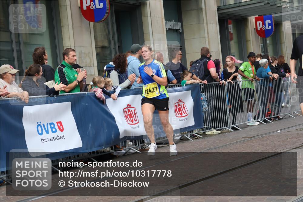 13.09.2026 - 21. swb-Marathon Bremen Strokosch-Dieckow http://msf.ph/oto/10317778 13.09.2026 10:57:46 Ziel 10078, 10249, 10494, 10543, 10559, 10565, 10604, 10673, 10728, 10750, 10798, 10826, 10828, 10903, 10914, 10931, 10932, 11120, 11136, 11295, 11332, 11388, 11420, 11752, 11824, 11856, 11863, 11884, 11952, 12017, 12386, 12387, 12427, 12441, 12482, 12551, 10177, 10300, 10394, 10460, 10707, 10728, 11106, 11153, 11245, 11365, 11480, 11498, 11532, 11568, 11734, 11856, 11965, 11966, 12037, 12111, 12222, 12228, 12231, 12264, 12372, 12427 meine-sportfotos.de