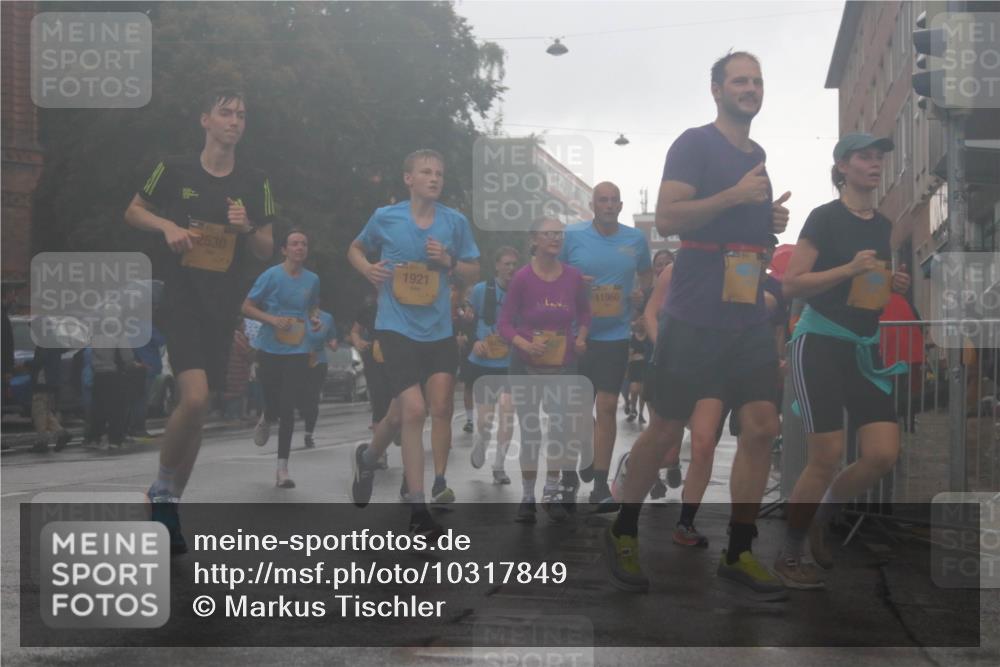 13.09.2026 - Kiel Lauf Markus Tischler http://msf.ph/oto/10317849 13.09.2026 10:48:36 Fleethörn 2530, 1921, 11960 meine-sportfotos.de