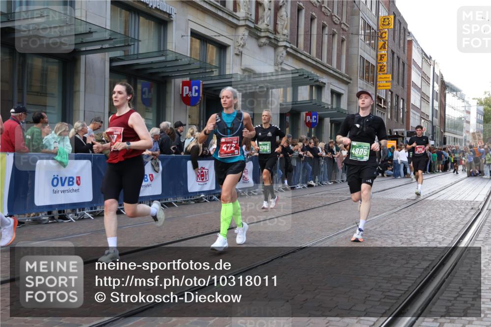 13.09.2026 - 21. swb-Marathon Bremen Strokosch-Dieckow http://msf.ph/oto/10318011 13.09.2026 13:16:59 Ziel 842, 2052, 3148, 4156, 4805, 6095, 6624, 6734, 6759, 6803, 6953, 7284, 8111, 8253, 8418, 8532, 8714, 8858, 385, 472, 675, 696, 734, 827, 985, 1970, 2319, 2473, 2474, 2809, 3246, 3706, 3716, 3961, 4135, 4137, 4156, 4485, 5772, 6049, 6531, 6535, 6704, 6819, 6953, 7297, 7387, 7875, 8858 meine-sportfotos.de