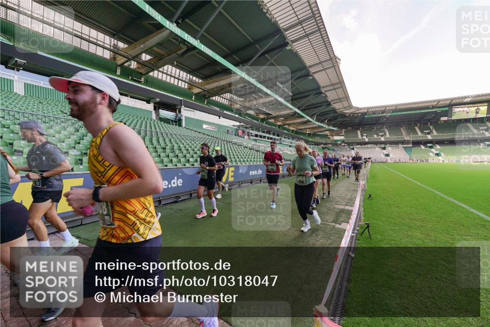 13.09.2026 - 21. swb-Marathon Bremen Michael Burmester http://msf.ph/oto/10318047 13.09.2026 13:15:55 Laufen im Stadion 134, 143, 153, 231, 263, 266, 300, 414, 598, 612, 653, 990, 1008, 1047, 1185, 1312, 1465, 1539, 1874, 2013, 2218, 2235, 2259, 2314, 2351, 2359, 2363, 2385, 2386, 2466, 2468, 2484, 2494, 2562, 2579, 2664, 2667, 2678, 2690, 2691, 2698, 2737, 2760, 2778, 2783, 2799, 2838, 2846, 2859, 2861, 2865, 2874, 2958, 2974, 2978, 2996, 3001, 3075, 3133, 3157, 3165, 3185, 3237, 3265, 3331, 3355, 3382, 3387, 3486, 3501, 3512, 3670, 3680, 3829, 4034, 4080, 4306, 703 meine-sportfotos.de