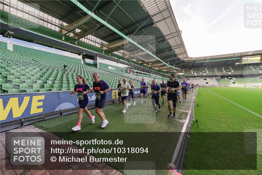 13.09.2026 - 21. swb-Marathon Bremen Michael Burmester http://msf.ph/oto/10318094 13.09.2026 13:15:59 Laufen im Stadion 134, 143, 153, 231, 263, 266, 271, 300, 414, 598, 612, 653, 990, 1047, 1185, 1312, 1465, 1539, 1825, 1874, 2013, 2218, 2235, 2259, 2351, 2359, 2363, 2381, 2385, 2386, 2466, 2468, 2484, 2494, 2562, 2579, 2664, 2667, 2678, 2690, 2691, 2698, 2737, 2760, 2778, 2783, 2799, 2846, 2859, 2861, 2865, 2874, 2958, 2974, 2996, 3001, 3075, 3133, 3157, 3165, 3185, 3237, 3265, 3331, 3355, 3366, 3382, 3387, 3486, 3501, 3512, 3670, 3680, 3829, 4034, 4080, 4306, 703 meine-sportfotos.de