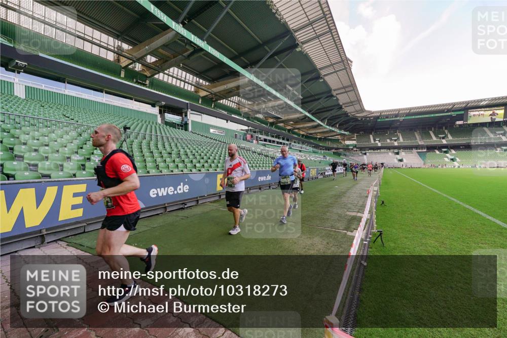 13.09.2026 - 21. swb-Marathon Bremen Michael Burmester http://msf.ph/oto/10318273 13.09.2026 13:16:16 Laufen im Stadion 134, 143, 153, 231, 263, 266, 267, 271, 300, 414, 449, 598, 612, 653, 990, 1047, 1185, 1312, 1465, 1539, 1825, 1874, 1987, 2013, 2218, 2235, 2259, 2351, 2359, 2363, 2381, 2385, 2386, 2466, 2468, 2484, 2562, 2579, 2664, 2667, 2678, 2690, 2691, 2698, 2737, 2760, 2778, 2783, 2797, 2799, 2821, 2846, 2859, 2861, 2874, 2958, 2974, 2996, 3001, 3075, 3133, 3157, 3165, 3185, 3213, 3237, 3265, 3331, 3355, 3366, 3382, 3387, 3486, 3501, 3506, 3512, 3670, 3829, 4306 meine-sportfotos.de