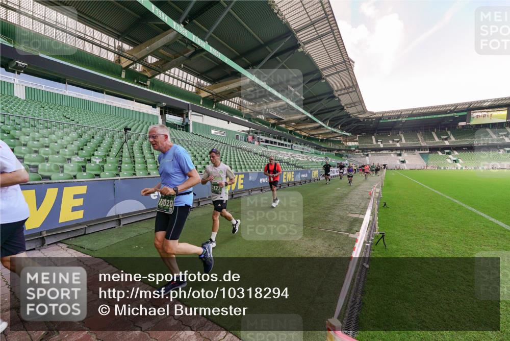 13.09.2026 - 21. swb-Marathon Bremen Michael Burmester http://msf.ph/oto/10318294 13.09.2026 13:16:18 Laufen im Stadion 134, 143, 153, 231, 263, 266, 267, 271, 300, 449, 598, 612, 653, 990, 1047, 1057, 1185, 1312, 1465, 1539, 1813, 1825, 1874, 1987, 2013, 2218, 2235, 2259, 2351, 2359, 2363, 2381, 2385, 2386, 2466, 2468, 2484, 2550, 2562, 2579, 2664, 2667, 2678, 2690, 2691, 2698, 2760, 2778, 2783, 2797, 2799, 2821, 2846, 2859, 2874, 2958, 2974, 2996, 3001, 3075, 3133, 3157, 3165, 3185, 3213, 3237, 3265, 3331, 3355, 3366, 3382, 3387, 3479, 3486, 3501, 3506, 3512, 3670, 3829, 4306 meine-sportfotos.de