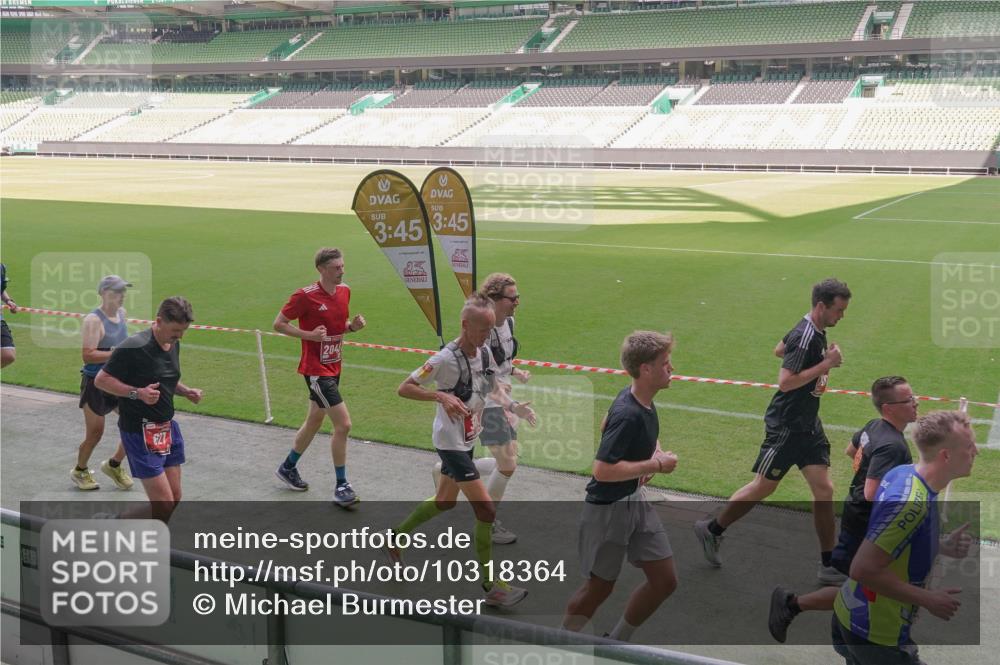 13.09.2026 - 21. swb-Marathon Bremen Michael Burmester http://msf.ph/oto/10318364 13.09.2026 12:53:38 Laufen im Stadion 102, 107, 145, 189, 313, 376, 385, 461, 472, 481, 541, 560, 615, 616, 666, 675, 683, 696, 740, 755, 792, 816, 827, 982, 985, 987, 1033, 1056, 1076, 1207, 1252, 1297, 1419, 1433, 1445, 1468, 1528, 1542, 1551, 1631, 1646, 1658, 1664, 1704, 1707, 1814, 2007, 2043, 2055, 2203, 2280, 2350, 2362, 2401, 2422, 2454, 2480, 2498, 2499, 2623, 2701, 2767, 2820, 2824, 2858, 2882, 2913, 2962, 2971, 2997, 3054, 3085, 3149, 3236, 3336, 3357, 3362, 3413, 3448, 3988, 4283, 4605 meine-sportfotos.de