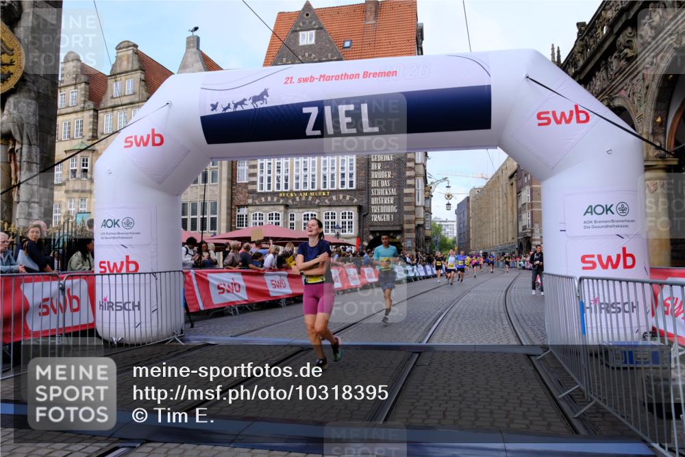 13.09.2026 - 21. swb-Marathon Bremen Tim E. http://msf.ph/oto/10318395 13.09.2026 10:57:54 Ziel 10177, 10300, 10394, 10460, 11106, 11153, 11245, 11365, 11480, 11498, 11532, 11568, 11734, 11965, 11966, 12037, 12111, 12222, 12264, 12372 meine-sportfotos.de