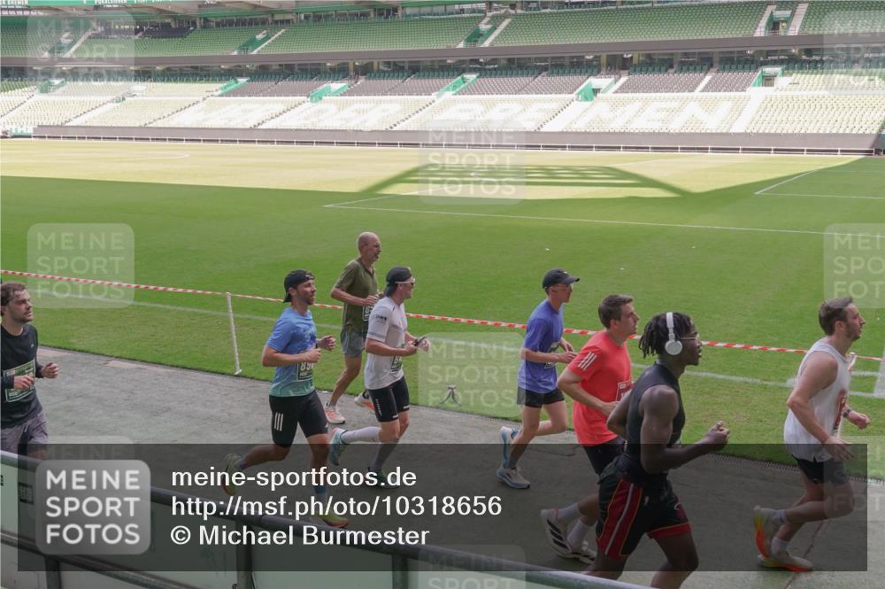 13.09.2026 - 21. swb-Marathon Bremen Michael Burmester http://msf.ph/oto/10318656 13.09.2026 12:53:50 Laufen im Stadion 102, 145, 161, 189, 313, 376, 385, 461, 472, 481, 541, 560, 615, 616, 666, 675, 683, 696, 740, 755, 792, 816, 827, 982, 985, 987, 1033, 1053, 1056, 1076, 1207, 1252, 1297, 1419, 1433, 1445, 1468, 1528, 1542, 1551, 1631, 1646, 1658, 1664, 1704, 1707, 1814, 2007, 2043, 2055, 2203, 2280, 2350, 2362, 2401, 2422, 2454, 2480, 2499, 2623, 2701, 2767, 2801, 2820, 2824, 2858, 2882, 2913, 2962, 2971, 2997, 3012, 3054, 3149, 3206, 3236, 3357, 3362, 3413, 3448, 4605 meine-sportfotos.de