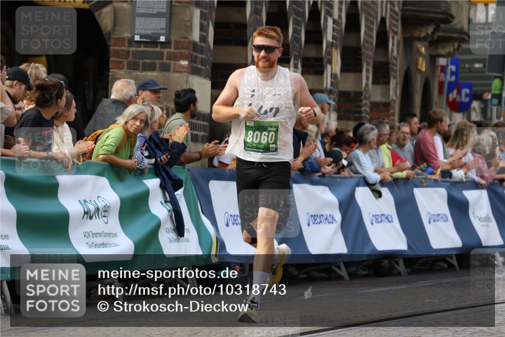 13.09.2026 - 21. swb-Marathon Bremen Strokosch-Dieckow http://msf.ph/oto/10318743 13.09.2026 13:07:24 Ziel 749, 1540, 1863, 3794, 3973, 6053, 7636, 7876, 8888, 9708, 9927, 819, 2135, 4990, 5570, 5976, 7803, 8060, 8467, 8611, 9035 meine-sportfotos.de