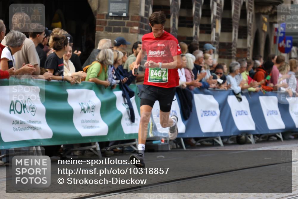 13.09.2026 - 21. swb-Marathon Bremen Strokosch-Dieckow http://msf.ph/oto/10318857 13.09.2026 13:07:28 Ziel 1540, 1863, 3794, 3973, 4808, 6053, 7636, 7876, 8980, 9708, 9927, 819, 2135, 4990, 5570, 5976, 7558, 7803, 8467, 8611, 8737, 9035 meine-sportfotos.de