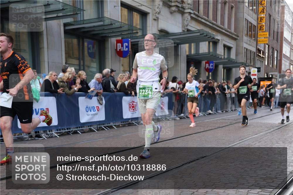 13.09.2026 - 21. swb-Marathon Bremen Strokosch-Dieckow http://msf.ph/oto/10318886 13.09.2026 13:17:19 Ziel 560, 771, 1297, 2008, 2125, 2234, 2812, 3051, 3760, 4171, 4374, 4498, 4499, 4620, 5041, 5550, 5817, 6803, 7901, 8100, 8250, 8253, 8446, 8532, 8714, 9075, 9400, 9505, 13107, 842, 2052, 3148, 3246, 4156, 4805, 6095, 6624, 6704, 6734, 6759, 6953, 7284, 8111, 8418, 8858 meine-sportfotos.de