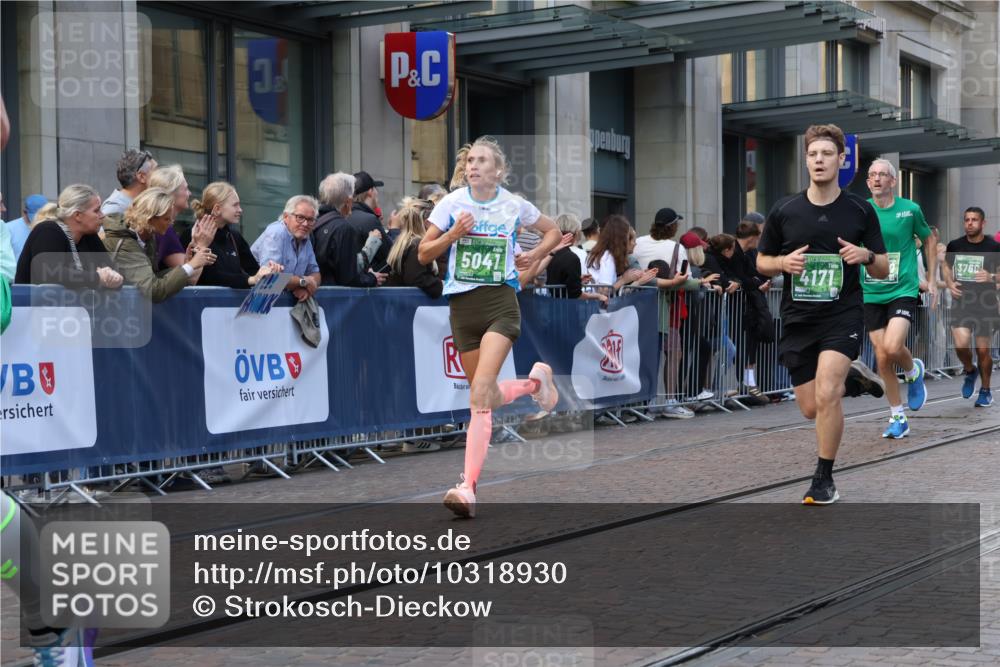 13.09.2026 - 21. swb-Marathon Bremen Strokosch-Dieckow http://msf.ph/oto/10318930 13.09.2026 13:17:20 Ziel 560, 771, 1297, 2008, 2125, 2234, 2812, 3051, 3760, 4171, 4286, 4374, 4498, 4499, 4620, 5041, 5530, 5550, 5817, 6803, 7901, 8100, 8250, 8253, 8446, 8532, 8714, 9075, 9400, 9505, 13107, 842, 2052, 3148, 3246, 4156, 4805, 6095, 6624, 6704, 6734, 6759, 6953, 7284, 8111, 8418, 8858 meine-sportfotos.de