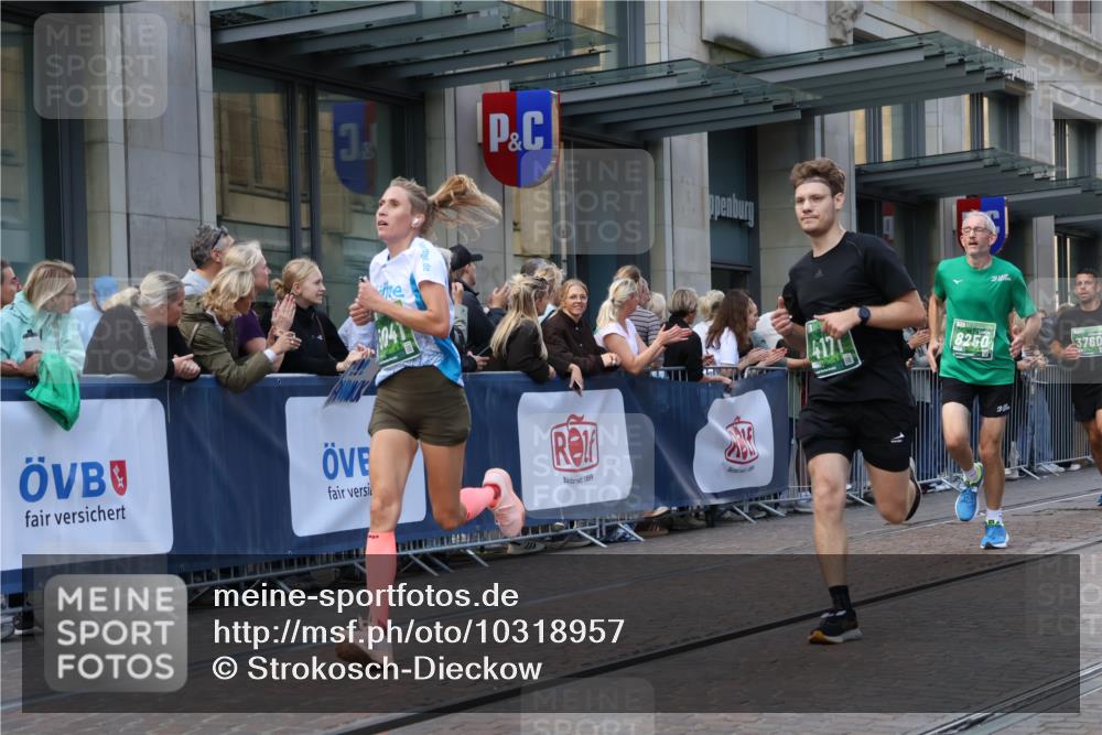 13.09.2026 - 21. swb-Marathon Bremen Strokosch-Dieckow http://msf.ph/oto/10318957 13.09.2026 13:17:20 Ziel 560, 771, 1297, 2008, 2125, 2234, 2812, 3051, 3760, 4171, 4286, 4374, 4498, 4499, 4620, 5041, 5530, 5550, 5817, 6803, 7901, 8100, 8250, 8253, 8446, 8532, 8714, 9075, 9400, 9505, 13107, 842, 2052, 3148, 3246, 4156, 4805, 6095, 6624, 6704, 6734, 6759, 6953, 7284, 8111, 8418, 8858 meine-sportfotos.de