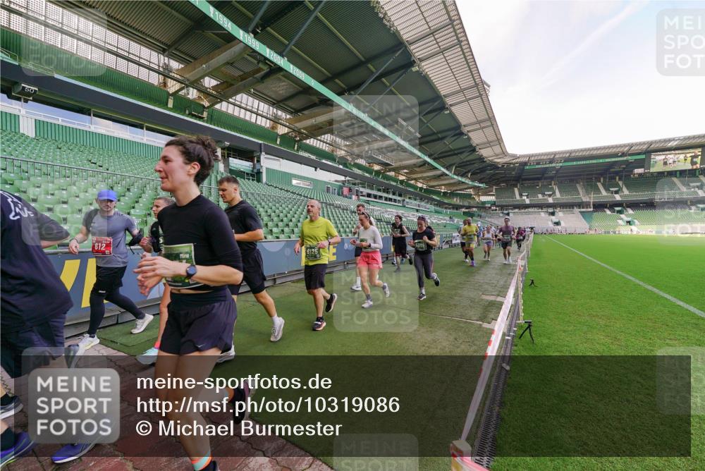 13.09.2026 - 21. swb-Marathon Bremen Michael Burmester http://msf.ph/oto/10319086 13.09.2026 13:17:38 Laufen im Stadion 134, 153, 231, 267, 271, 311, 404, 449, 546, 588, 732, 753, 837, 990, 1057, 1185, 1312, 1424, 1425, 1465, 1539, 1790, 1813, 1825, 1844, 1868, 1987, 2056, 2067, 2096, 2123, 2259, 2357, 2358, 2363, 2381, 2389, 2419, 2532, 2550, 2562, 2579, 2586, 2601, 2614, 2647, 2655, 2778, 2797, 2821, 2849, 2857, 2880, 2893, 2974, 2984, 2996, 2999, 3100, 3104, 3146, 3180, 3195, 3210, 3213, 3314, 3337, 3366, 3387, 3421, 3431, 3476, 3479, 3501, 3506, 3537, 3548, 3633, 3654, 3740, 4478 meine-sportfotos.de