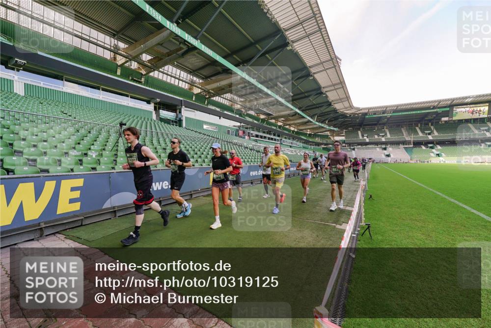 13.09.2026 - 21. swb-Marathon Bremen Michael Burmester http://msf.ph/oto/10319125 13.09.2026 13:17:40 Laufen im Stadion 134, 153, 267, 271, 311, 404, 449, 546, 588, 732, 753, 837, 990, 1057, 1185, 1312, 1424, 1425, 1465, 1539, 1790, 1813, 1825, 1844, 1868, 1987, 2056, 2067, 2096, 2123, 2259, 2357, 2358, 2363, 2381, 2389, 2419, 2532, 2550, 2562, 2586, 2601, 2614, 2647, 2655, 2778, 2797, 2821, 2849, 2857, 2880, 2893, 2974, 2984, 2996, 2999, 3096, 3100, 3104, 3146, 3180, 3195, 3210, 3213, 3314, 3337, 3366, 3387, 3421, 3431, 3476, 3479, 3501, 3506, 3537, 3548, 3633, 3654, 3740, 4478 meine-sportfotos.de
