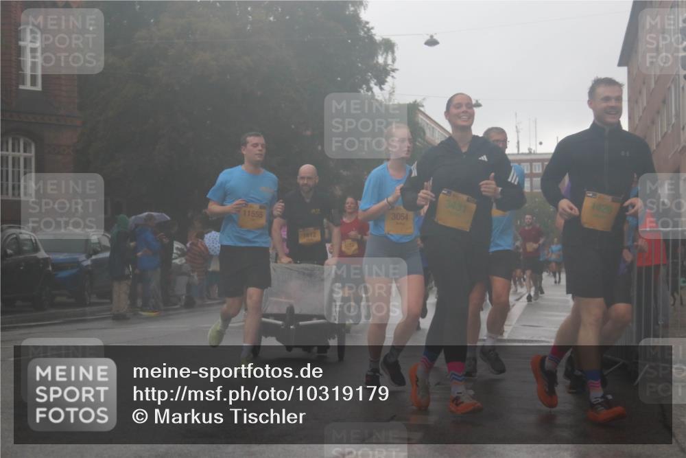 13.09.2026 - Kiel Lauf Markus Tischler http://msf.ph/oto/10319179 13.09.2026 10:50:22 Fleethörn 11555, 1812, 3054, 3431 meine-sportfotos.de