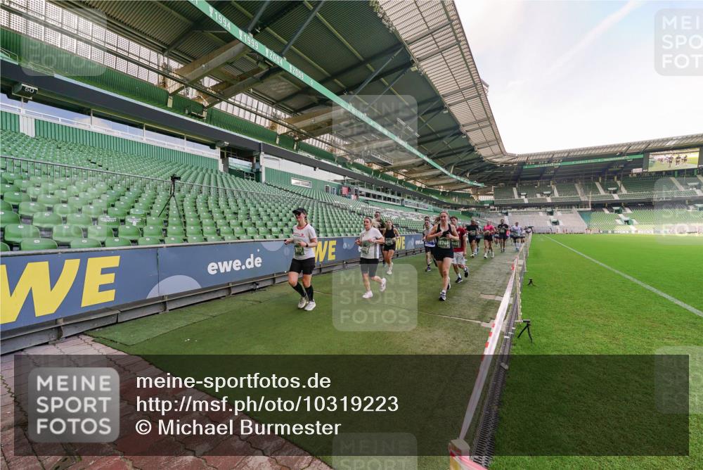13.09.2026 - 21. swb-Marathon Bremen Michael Burmester http://msf.ph/oto/10319223 13.09.2026 13:17:52 Laufen im Stadion 134, 153, 267, 271, 311, 404, 449, 546, 588, 732, 753, 837, 990, 1057, 1424, 1425, 1539, 1790, 1813, 1825, 1844, 1868, 1987, 2056, 2067, 2096, 2123, 2137, 2259, 2294, 2357, 2358, 2363, 2381, 2389, 2419, 2453, 2532, 2550, 2562, 2586, 2601, 2614, 2647, 2655, 2778, 2797, 2821, 2849, 2857, 2879, 2880, 2893, 2984, 2996, 2999, 3096, 3100, 3104, 3146, 3180, 3195, 3210, 3213, 3314, 3337, 3366, 3421, 3431, 3476, 3479, 3501, 3506, 3537, 3548, 3633, 3654, 3740, 4478 meine-sportfotos.de