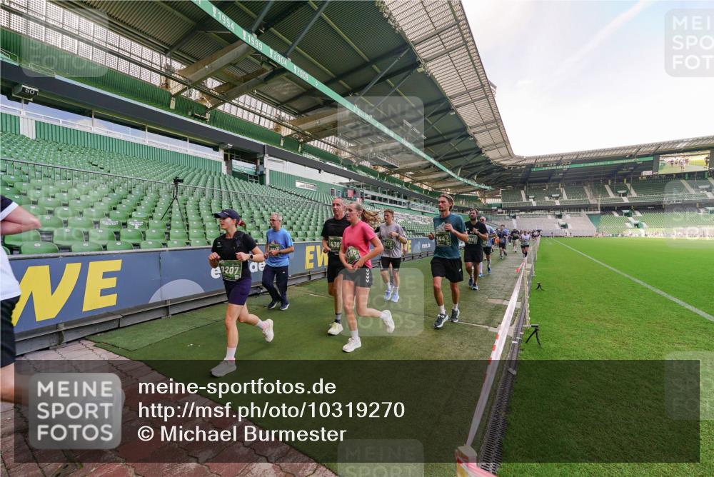 13.09.2026 - 21. swb-Marathon Bremen Michael Burmester http://msf.ph/oto/10319270 13.09.2026 13:17:57 Laufen im Stadion 134, 267, 271, 311, 404, 449, 486, 546, 588, 732, 753, 837, 990, 1057, 1424, 1425, 1790, 1813, 1825, 1844, 1868, 1987, 2056, 2067, 2096, 2123, 2137, 2259, 2294, 2357, 2358, 2381, 2389, 2419, 2453, 2532, 2550, 2562, 2586, 2601, 2614, 2647, 2655, 2797, 2821, 2849, 2857, 2879, 2880, 2893, 2984, 2996, 2999, 3096, 3100, 3104, 3146, 3180, 3195, 3210, 3213, 3314, 3337, 3366, 3421, 3431, 3476, 3479, 3501, 3506, 3537, 3548, 3633, 3654, 3740, 3879, 4478 meine-sportfotos.de