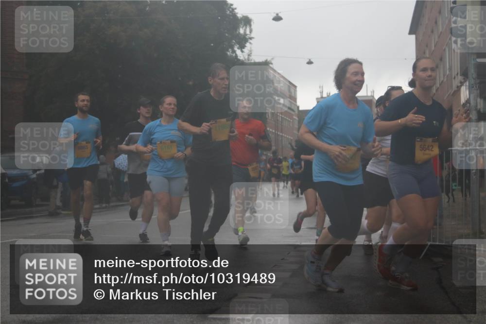 13.09.2026 - Kiel Lauf Markus Tischler http://msf.ph/oto/10319489 13.09.2026 10:50:45 Fleethörn 8863, 6161, 5642 meine-sportfotos.de