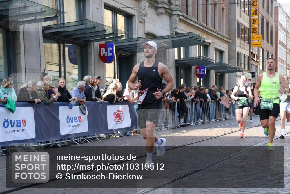 13.09.2026 - 21. swb-Marathon Bremen Strokosch-Dieckow http://msf.ph/oto/10319512 13.09.2026 13:17:32 Ziel 771, 948, 1297, 1631, 1797, 2001, 2125, 2234, 2634, 2812, 3051, 3192, 3760, 4286, 4374, 4498, 4499, 4620, 5530, 5817, 5935, 6290, 8805, 8869, 9400, 9505, 9595, 9596, 9837, 13041, 13107, 560, 842, 2008, 3148, 4171, 4805, 5041, 5550, 6095, 6734, 6759, 6803, 7901, 8100, 8250, 8253, 8446, 8532, 8714, 9075 meine-sportfotos.de