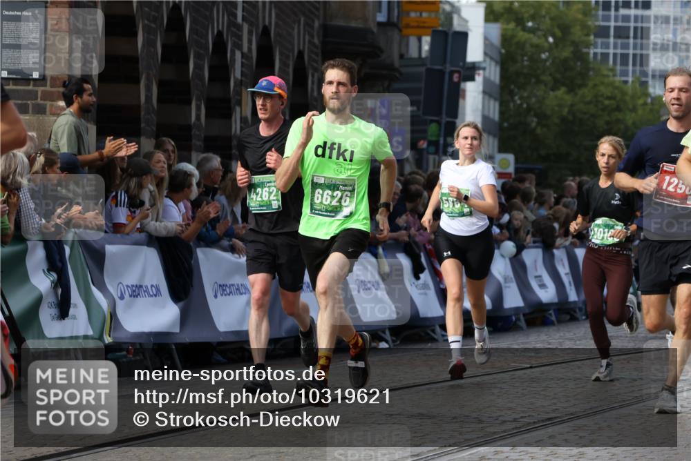 13.09.2026 - 21. swb-Marathon Bremen Strokosch-Dieckow http://msf.ph/oto/10319621 13.09.2026 13:24:43 Ziel 789, 790, 1250, 2295, 2491, 3994, 4000, 4559, 5012, 5572, 5668, 5669, 5928, 5929, 5953, 6080, 7069, 7081, 7156, 7568, 8310, 8415, 8784, 9264, 9573, 9676, 9916, 972, 2761, 3015, 4113, 4198, 4262, 4973, 5664, 6079, 6360, 6544, 6807, 7409, 7854, 8853, 9152, 10103 meine-sportfotos.de
