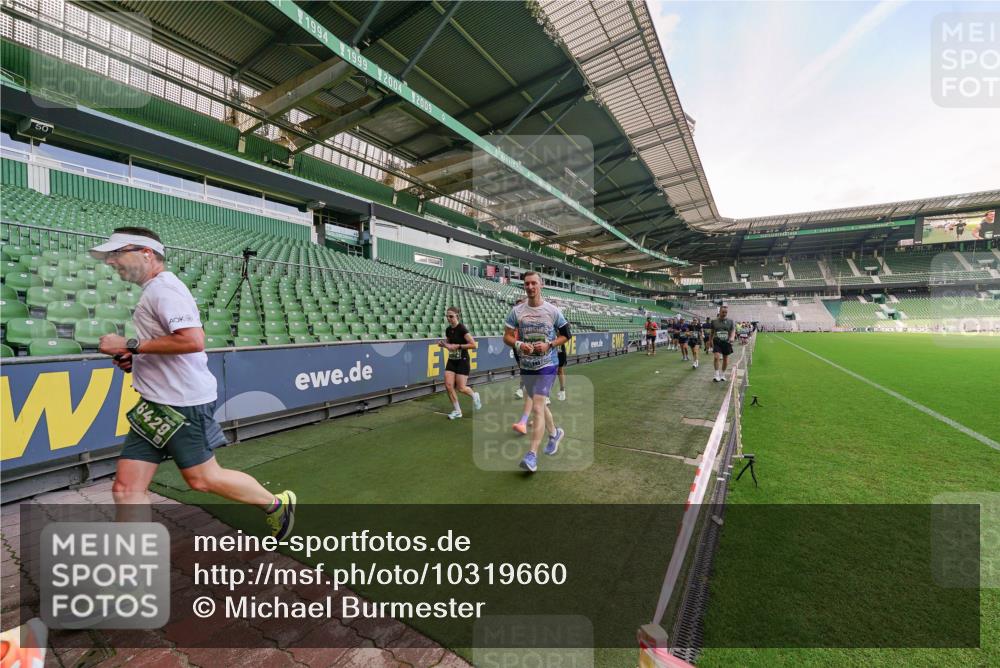 13.09.2026 - 21. swb-Marathon Bremen Michael Burmester http://msf.ph/oto/10319660 13.09.2026 13:18:38 Laufen im Stadion 311, 333, 404, 486, 512, 546, 588, 732, 753, 837, 921, 938, 1424, 1425, 1431, 1506, 1765, 1790, 1844, 1868, 2056, 2067, 2096, 2123, 2137, 2224, 2240, 2294, 2357, 2358, 2389, 2419, 2453, 2532, 2557, 2563, 2601, 2614, 2622, 2647, 2655, 2689, 2703, 2786, 2843, 2845, 2849, 2857, 2879, 2880, 2893, 2944, 2983, 2984, 2999, 3031, 3046, 3072, 3096, 3100, 3104, 3146, 3180, 3189, 3195, 3198, 3210, 3285, 3287, 3314, 3337, 3421, 3431, 3476, 3537, 3548, 3619, 3633, 3654, 3740, 3879, 4478 meine-sportfotos.de