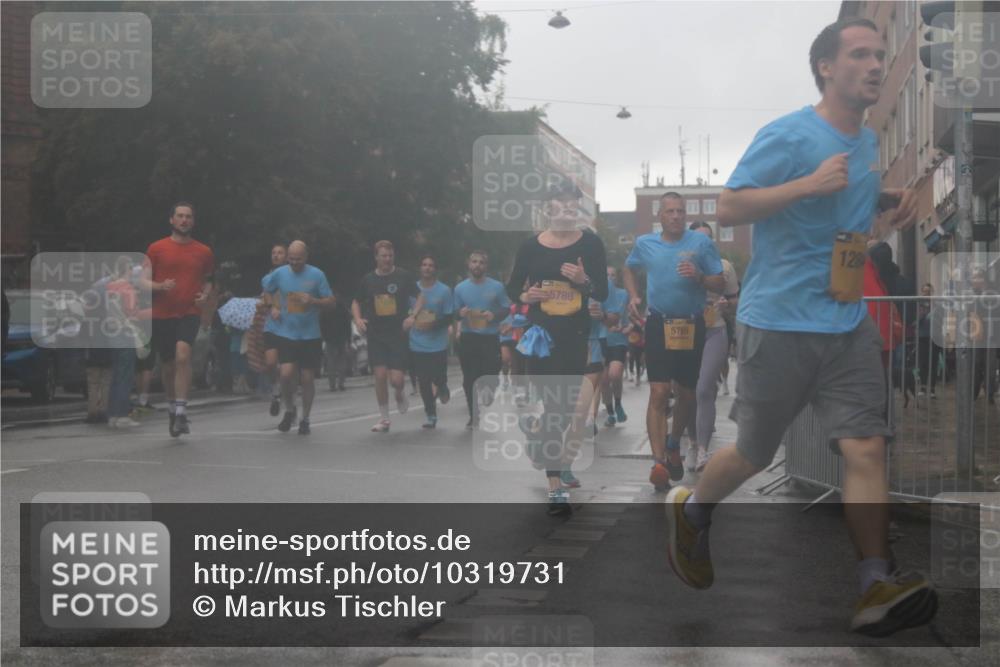 13.09.2026 - Kiel Lauf Markus Tischler http://msf.ph/oto/10319731 13.09.2026 10:51:11 Fleethörn 5788, 5769, 128 meine-sportfotos.de