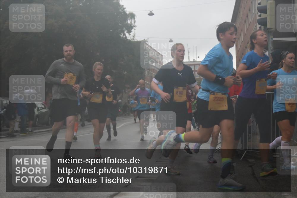 13.09.2026 - Kiel Lauf Markus Tischler http://msf.ph/oto/10319871 13.09.2026 10:51:25 Fleethörn 5650, 6181, 2225, 4633 meine-sportfotos.de