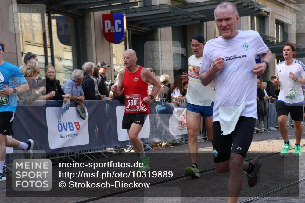 13.09.2026 - 21. swb-Marathon Bremen Strokosch-Dieckow http://msf.ph/oto/10319889 13.09.2026 13:17:41 Ziel 948, 1631, 1797, 1872, 2001, 2260, 2634, 2671, 3051, 3192, 3241, 3514, 3634, 4131, 4286, 4374, 4733, 5292, 5530, 5695, 5935, 5948, 6152, 6290, 6448, 8094, 8805, 8869, 8943, 8944, 9595, 9596, 9609, 9837, 13041, 560, 771, 842, 1297, 2008, 2125, 2234, 2812, 3148, 3760, 4171, 4498, 4499, 4620, 5041, 5550, 5817, 6803, 7901, 8100, 8250, 8253, 8446, 8532, 8714, 9075, 9400, 9505, 13107 meine-sportfotos.de