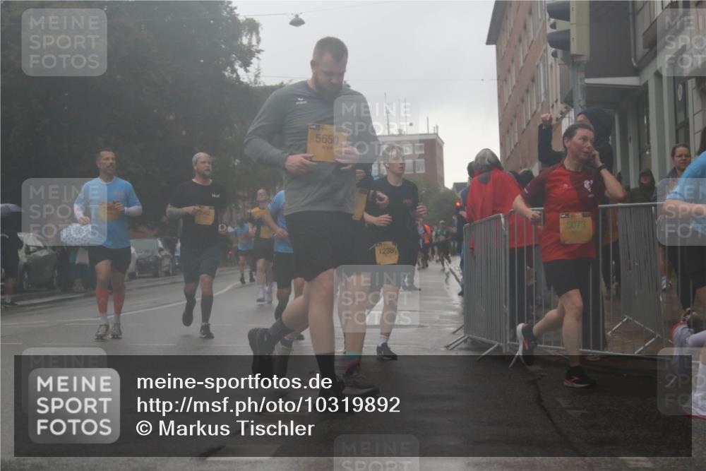 13.09.2026 - Kiel Lauf Markus Tischler http://msf.ph/oto/10319892 13.09.2026 10:51:26 Fleethörn 3962, 5650, 1238, 5073 meine-sportfotos.de