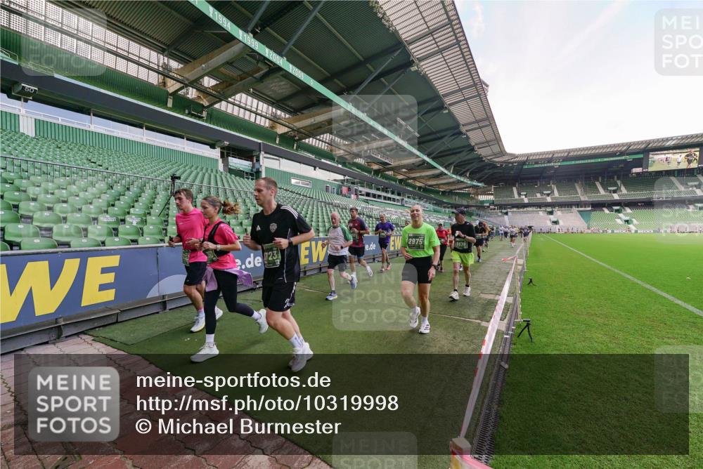 13.09.2026 - 21. swb-Marathon Bremen Michael Burmester http://msf.ph/oto/10319998 13.09.2026 13:19:13 Laufen im Stadion 333, 404, 464, 486, 512, 546, 732, 753, 837, 921, 938, 1066, 1156, 1431, 1506, 1765, 1844, 1868, 1916, 2056, 2123, 2137, 2224, 2240, 2294, 2315, 2357, 2358, 2453, 2557, 2563, 2614, 2622, 2626, 2689, 2702, 2703, 2722, 2756, 2786, 2843, 2845, 2849, 2857, 2879, 2880, 2893, 2944, 2983, 2999, 3031, 3046, 3059, 3072, 3096, 3100, 3116, 3146, 3189, 3198, 3210, 3243, 3263, 3285, 3287, 3315, 3476, 3537, 3619, 3633, 3654, 3740, 3879, 4478 meine-sportfotos.de