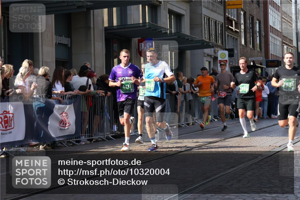 13.09.2026 - 21. swb-Marathon Bremen Strokosch-Dieckow http://msf.ph/oto/10320004 13.09.2026 13:17:43 Ziel 948, 1631, 1797, 1872, 2001, 2260, 2634, 2671, 3051, 3192, 3241, 3458, 3514, 3634, 4131, 4286, 4374, 4733, 5292, 5530, 5695, 5935, 5948, 6152, 6290, 6448, 8094, 8805, 8869, 8943, 8944, 9134, 9595, 9596, 9609, 9837, 13041, 560, 771, 1297, 2008, 2125, 2234, 2812, 3148, 3760, 4171, 4498, 4499, 4620, 5041, 5550, 5817, 6803, 7901, 8100, 8250, 8253, 8446, 8532, 8714, 9075, 9400, 9505, 13107 meine-sportfotos.de