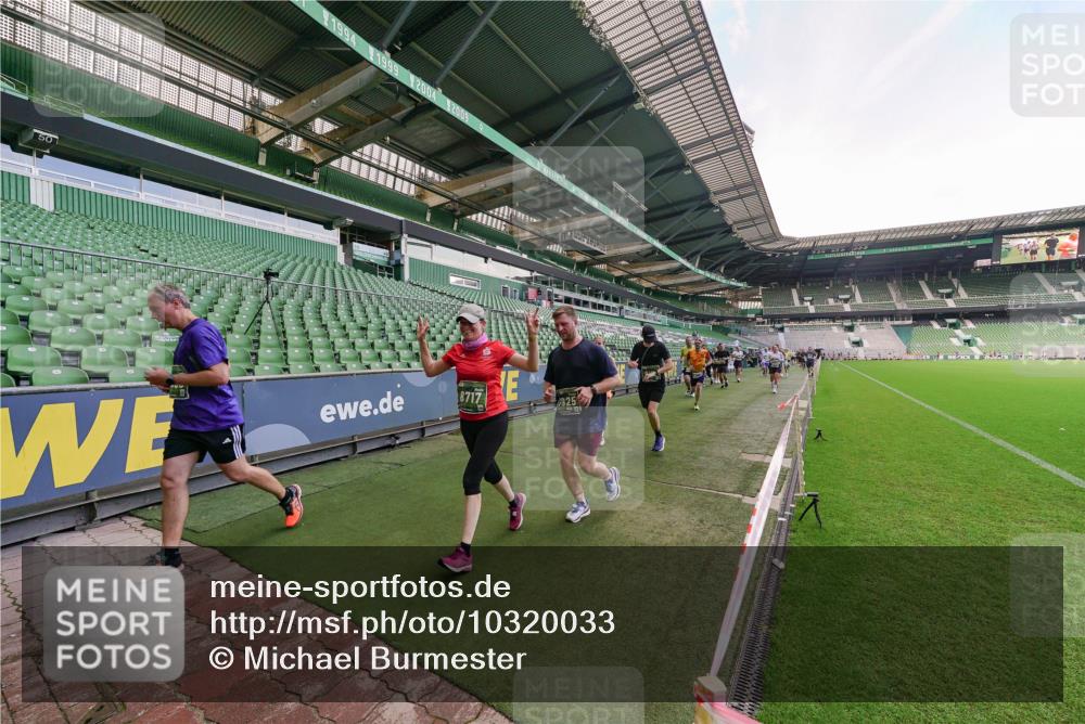13.09.2026 - 21. swb-Marathon Bremen Michael Burmester http://msf.ph/oto/10320033 13.09.2026 13:19:16 Laufen im Stadion 333, 404, 464, 486, 512, 546, 732, 753, 837, 921, 938, 1066, 1156, 1431, 1506, 1765, 1844, 1868, 1916, 2028, 2056, 2123, 2137, 2224, 2240, 2294, 2315, 2357, 2358, 2453, 2557, 2563, 2614, 2622, 2626, 2689, 2702, 2703, 2722, 2756, 2786, 2843, 2845, 2849, 2857, 2879, 2880, 2893, 2944, 2983, 2999, 3031, 3046, 3059, 3072, 3096, 3100, 3116, 3146, 3189, 3198, 3210, 3243, 3263, 3285, 3287, 3315, 3476, 3537, 3619, 3633, 3654, 3740, 3879, 4478 meine-sportfotos.de