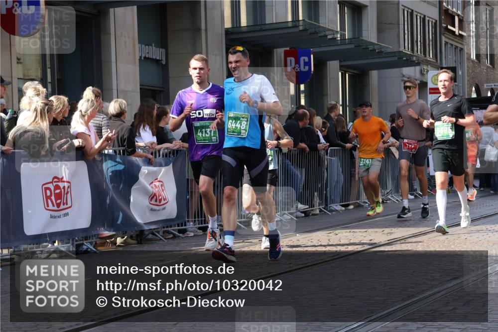 13.09.2026 - 21. swb-Marathon Bremen Strokosch-Dieckow http://msf.ph/oto/10320042 13.09.2026 13:17:44 Ziel 948, 1631, 1797, 1872, 2001, 2260, 2634, 2671, 3051, 3192, 3241, 3458, 3514, 3634, 4131, 4286, 4374, 4733, 5292, 5530, 5695, 5935, 5948, 6152, 6290, 6448, 8094, 8805, 8869, 8943, 8944, 9134, 9595, 9596, 9609, 9837, 10065, 13041, 560, 771, 1297, 2008, 2125, 2234, 2812, 3051, 3760, 4171, 4374, 4498, 4499, 4620, 5041, 5550, 5817, 6803, 7901, 8100, 8250, 8253, 8446, 8532, 8714, 9075, 9400, 9505, 13107 meine-sportfotos.de