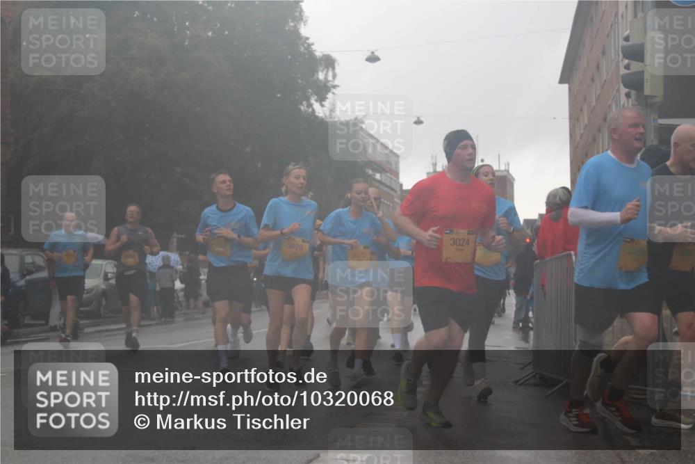 13.09.2026 - Kiel Lauf Markus Tischler http://msf.ph/oto/10320068 13.09.2026 10:51:43 Fleethörn 5675, 5678, 3024 meine-sportfotos.de