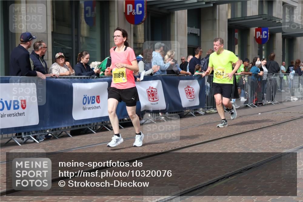 13.09.2026 - 21. swb-Marathon Bremen Strokosch-Dieckow http://msf.ph/oto/10320076 13.09.2026 10:58:32 Ziel 10254, 10383, 10477, 10485, 10787, 10794, 10832, 10843, 10948, 11030, 11034, 11228, 11267, 11278, 11488, 11602, 11743, 11955, 12015, 12127, 12130, 12131, 12176, 12237, 12271, 12414, 10249, 10530, 10750, 10798, 10878, 10879, 11004, 11120, 11131, 11152, 11189, 11202, 11295, 11384, 11388, 11403, 11420, 11455, 11686, 11750, 11906, 11952, 11953, 11955, 12017, 12092, 12180, 12237, 12320, 12386, 12387, 12499, 12505, 12518 meine-sportfotos.de