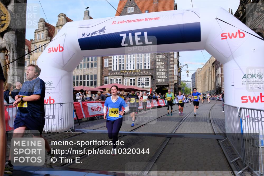 13.09.2026 - 21. swb-Marathon Bremen Tim E. http://msf.ph/oto/10320344 13.09.2026 10:58:39 Ziel 10249, 10494, 10530, 10750, 10798, 11004, 11120, 11131, 11152, 11202, 11295, 11384, 11388, 11403, 11420, 11455, 11686, 11750, 11752, 11906, 11952, 11953, 12017, 12092, 12180, 12386, 12387, 12518 meine-sportfotos.de