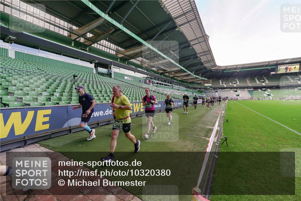13.09.2026 - 21. swb-Marathon Bremen Michael Burmester http://msf.ph/oto/10320380 13.09.2026 13:19:49 Laufen im Stadion 333, 464, 486, 512, 921, 938, 1066, 1129, 1156, 1409, 1431, 1446, 1506, 1697, 1756, 1765, 1815, 1916, 2010, 2028, 2064, 2137, 2224, 2240, 2294, 2315, 2349, 2417, 2453, 2501, 2533, 2557, 2563, 2622, 2626, 2689, 2694, 2695, 2702, 2703, 2722, 2756, 2786, 2843, 2845, 2857, 2879, 2944, 2983, 3017, 3018, 3031, 3035, 3036, 3037, 3046, 3059, 3072, 3096, 3116, 3139, 3189, 3198, 3243, 3263, 3264, 3285, 3287, 3310, 3315, 3619, 3879, 4478 meine-sportfotos.de