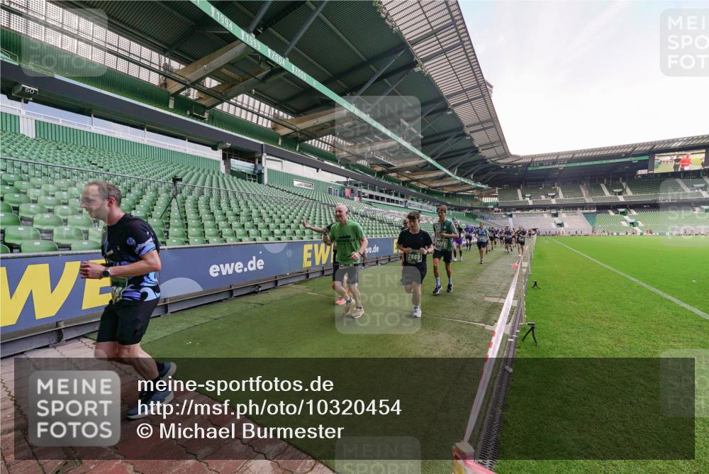 13.09.2026 - 21. swb-Marathon Bremen Michael Burmester http://msf.ph/oto/10320454 13.09.2026 13:19:58 Laufen im Stadion 333, 464, 486, 512, 704, 921, 938, 1066, 1129, 1156, 1409, 1431, 1446, 1506, 1697, 1756, 1765, 1815, 1916, 2010, 2028, 2064, 2137, 2224, 2240, 2294, 2315, 2349, 2394, 2395, 2417, 2437, 2453, 2501, 2519, 2533, 2557, 2563, 2588, 2622, 2626, 2689, 2694, 2695, 2702, 2703, 2722, 2756, 2786, 2793, 2843, 2845, 2886, 2944, 2983, 3017, 3018, 3031, 3035, 3036, 3037, 3046, 3059, 3072, 3102, 3116, 3139, 3189, 3198, 3243, 3263, 3264, 3285, 3287, 3310, 3315, 3619, 3879 meine-sportfotos.de